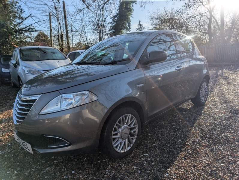 Chrysler Ypsilon Se Grey #4