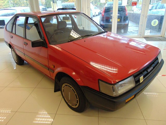 Toyota Corolla 1985 1.3 Gl 65 Bhp Red