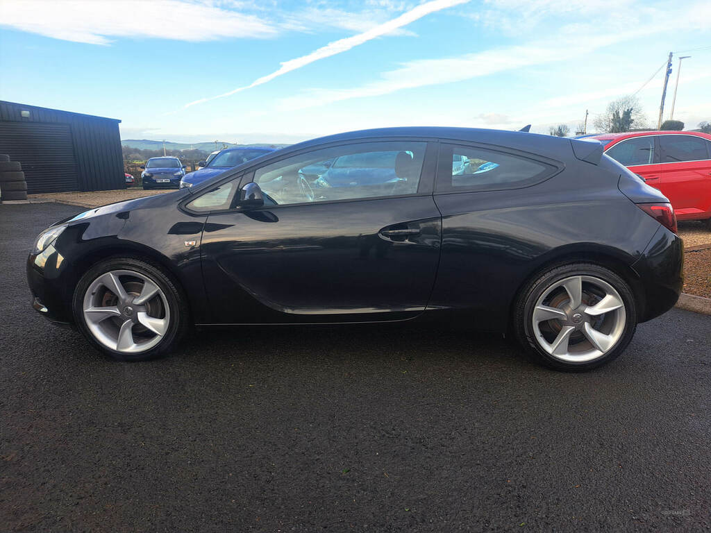 Vauxhall Astra GTC 1.4T 16V Sport VA66KDK Black #3