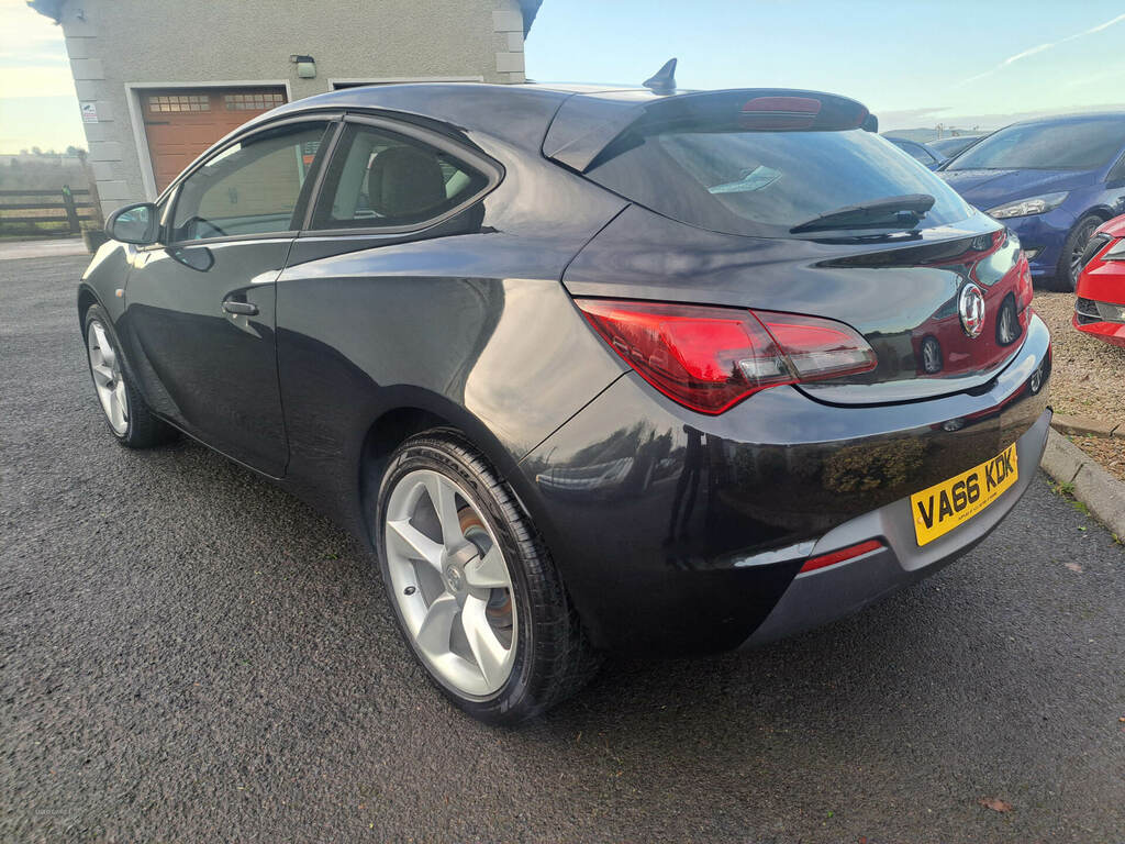 Vauxhall Astra GTC 1.4T 16V Sport VA66KDK Black #4