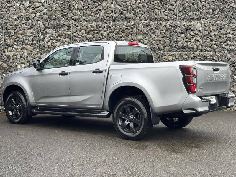 Isuzu D-Max 1.9 V-cross Double Cab 4X4 - 2025 75 YIG5110 Silver #5