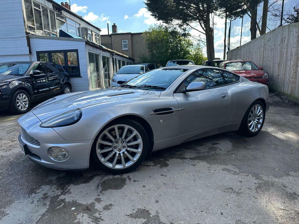 Aston Martin Vanquish 5.9 Coupe SN53FNW Silver #3
