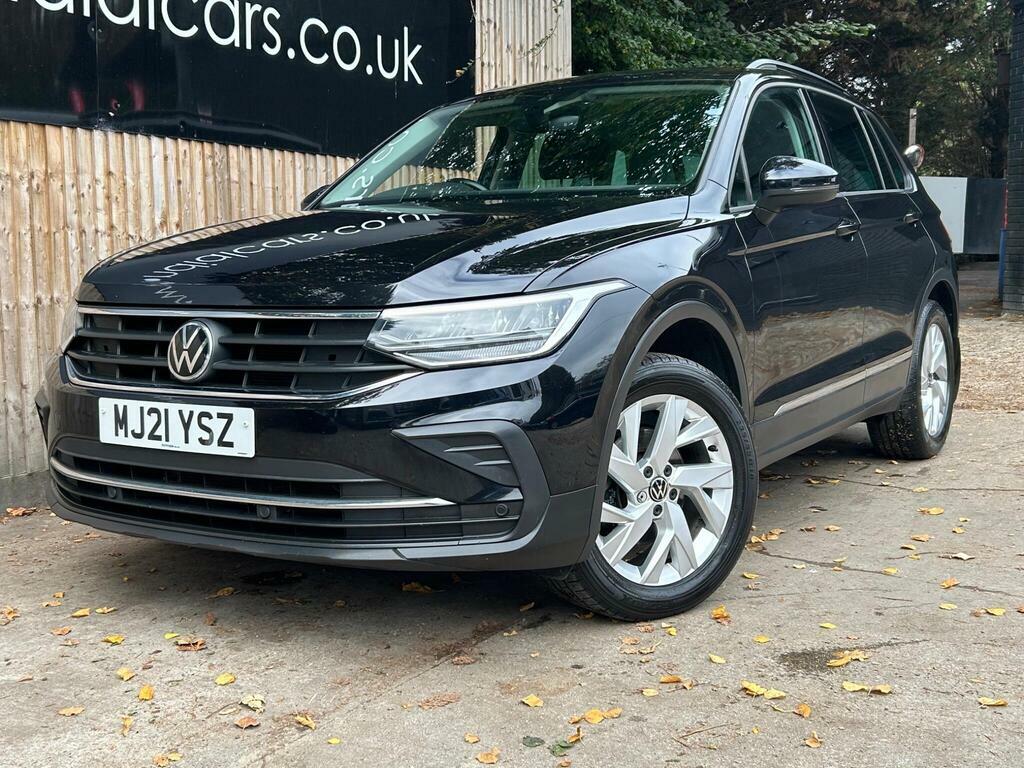 Volkswagen Tiguan 1.5 Tsi Life Euro 6 S S MJ21YSZ Black #2