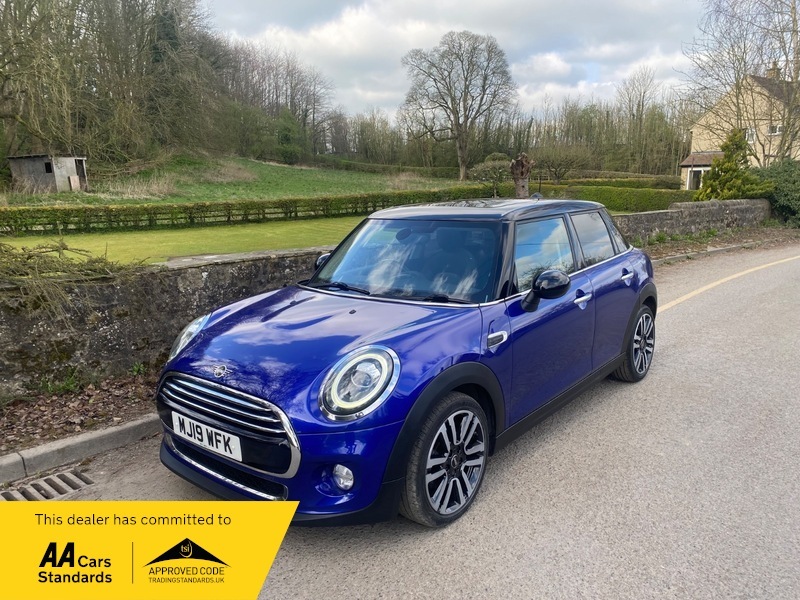 Mini Hatch 1.5 Cooper Exclusive Hatchback Blue