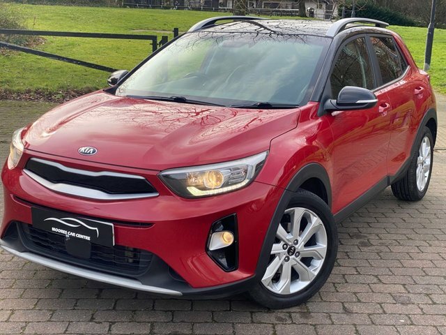 Kia Stonic 1.6 Crdi First Edition Red