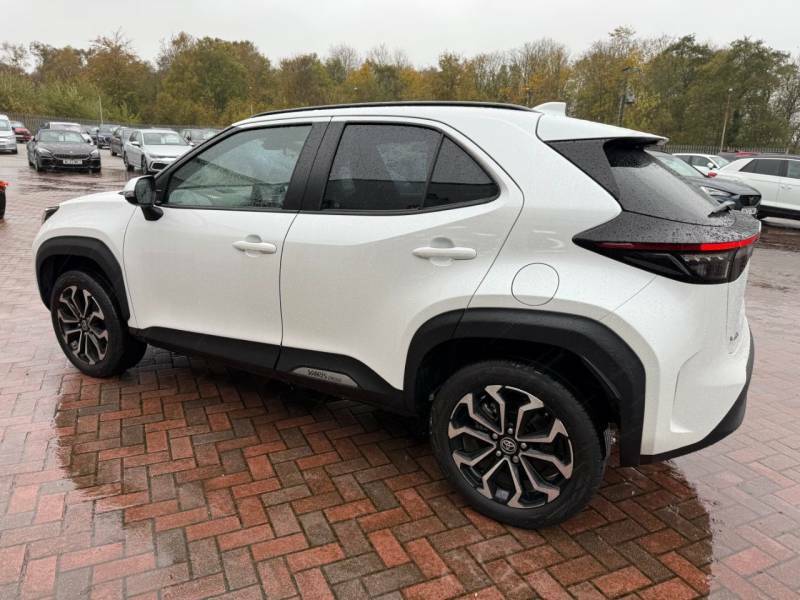 Toyota Yaris Cross 1.5 Hybrid Design - 2023 23 FL23WFD White #6