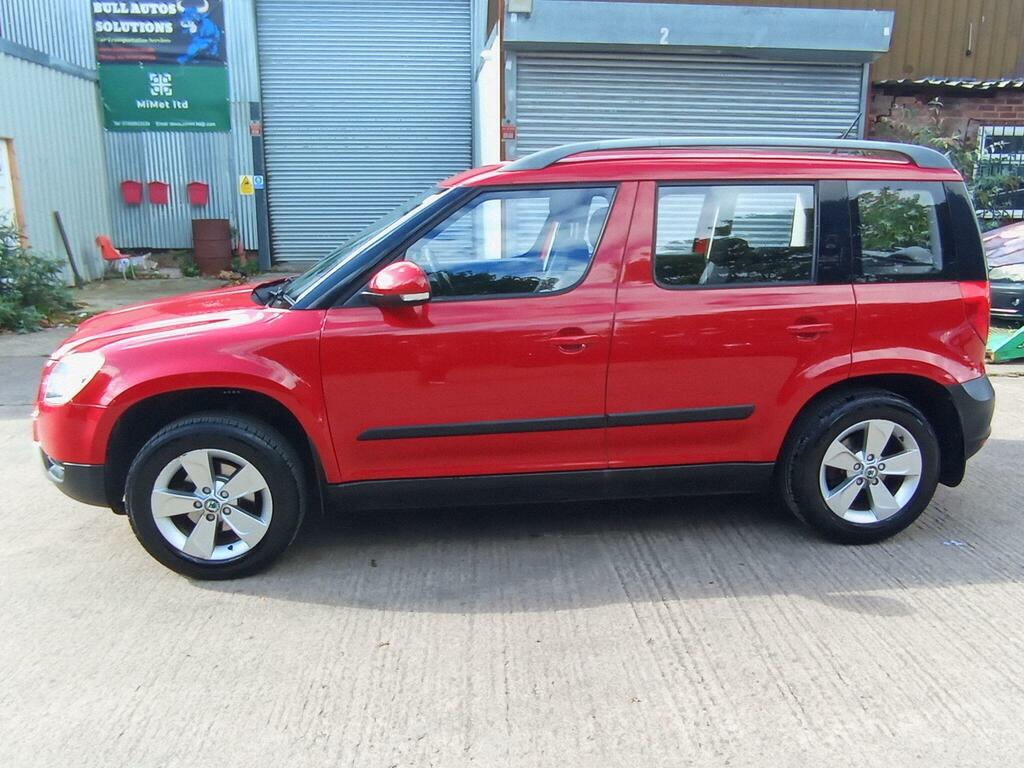 Skoda Yeti 1.4 Tsi S Euro 5 Red #4