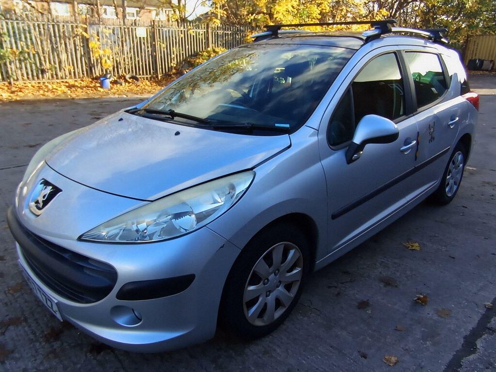 Peugeot 207 SW 1.4 Vti S Silver #3