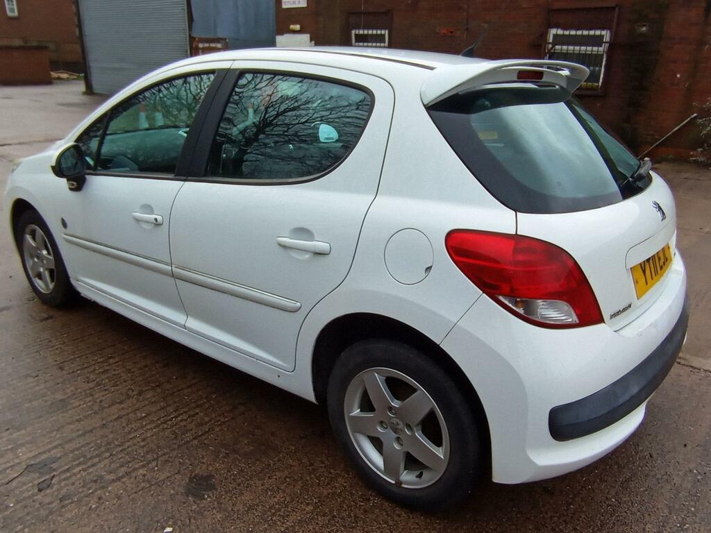 Peugeot 207 1.4 Vti Envy Euro 5 YT11EJL White #5