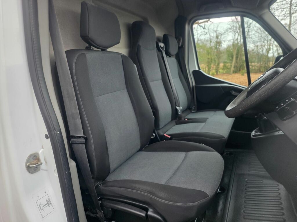 Nissan NV400 2.3 Dci 35 Acenta Panel Van Fwd White #4