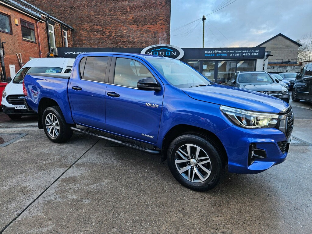 Toyota HILUX Hi-luxury Invincible X D-4d 4Wd Double Cab 4W YP20NWK  #3