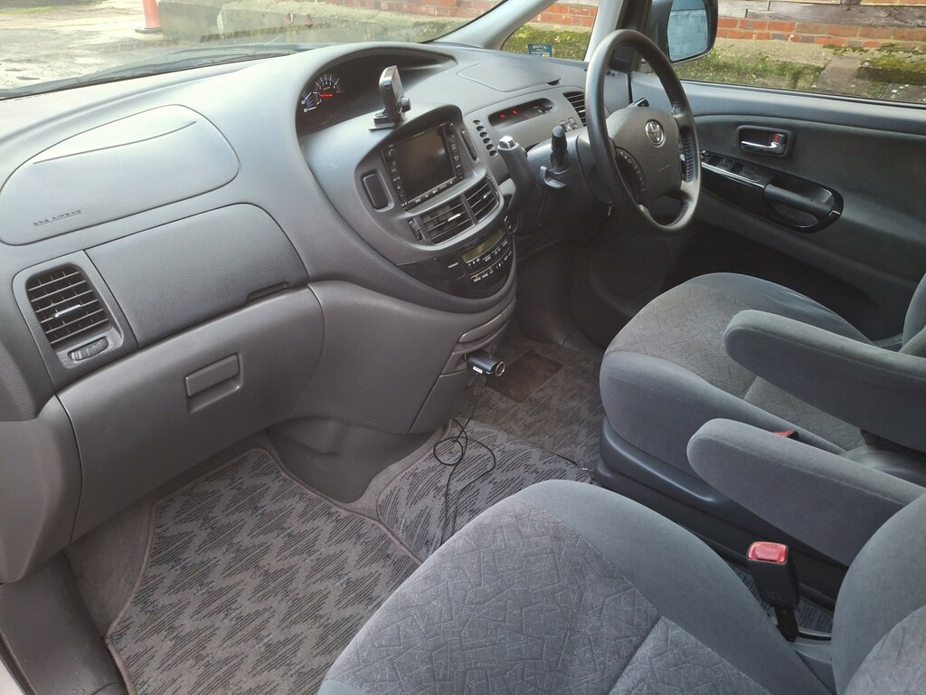 Toyota Estima Mpv Red #20