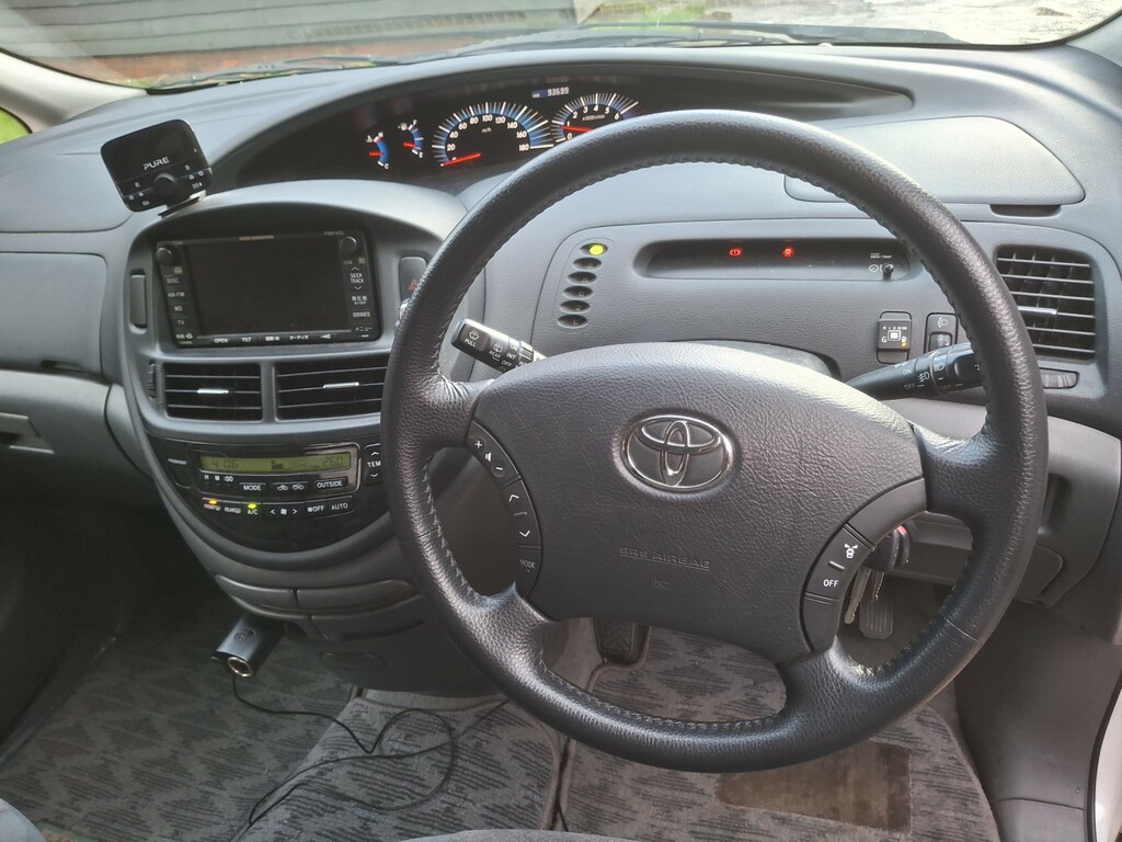 Toyota Estima Mpv Red #12