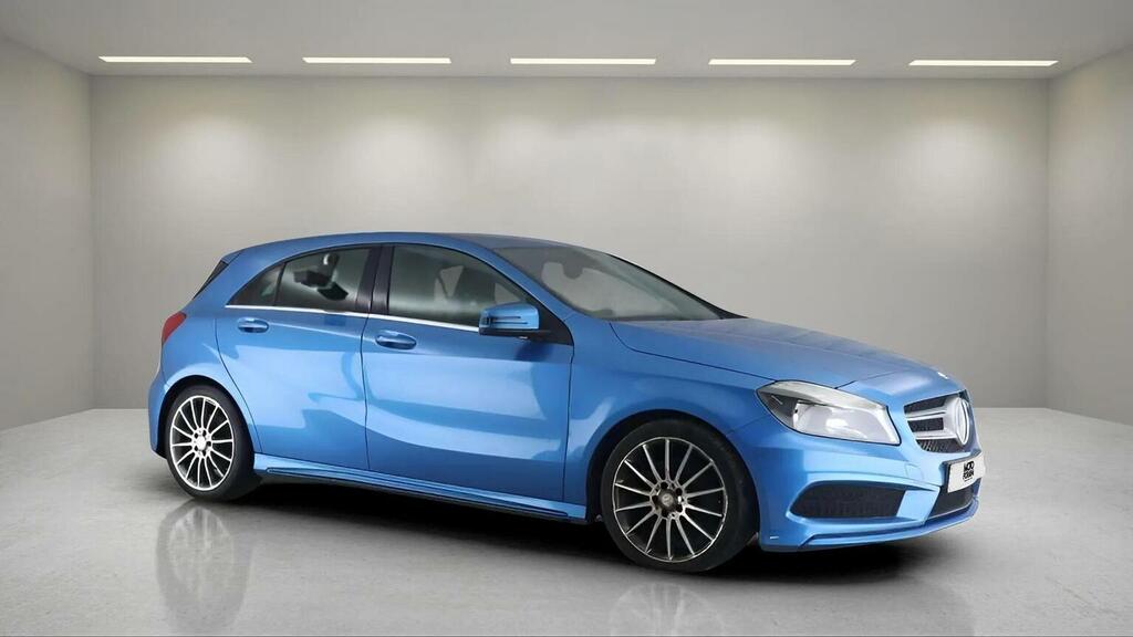 Mercedes-Benz A Class Hatchback 2.1 A220 Cdi Amg Sport 7G-dct Euro 6 S Blue