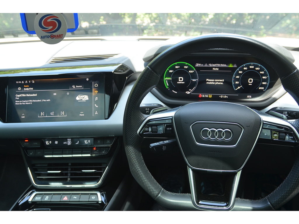 Audi E Tron GT E-tron Gt Quattro Base 523 Bhp 1 Owner From New LP71OWY White #2