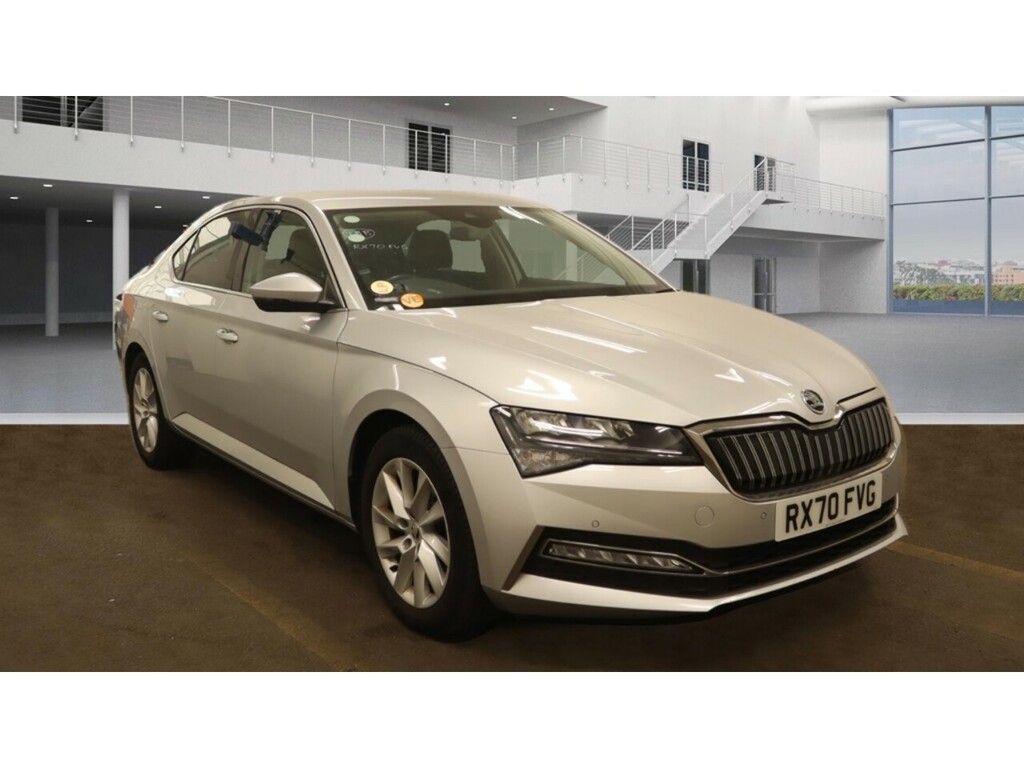 Skoda Superb Se Technology Tsi Dsg Hatchback 1.4 Semi Petr 