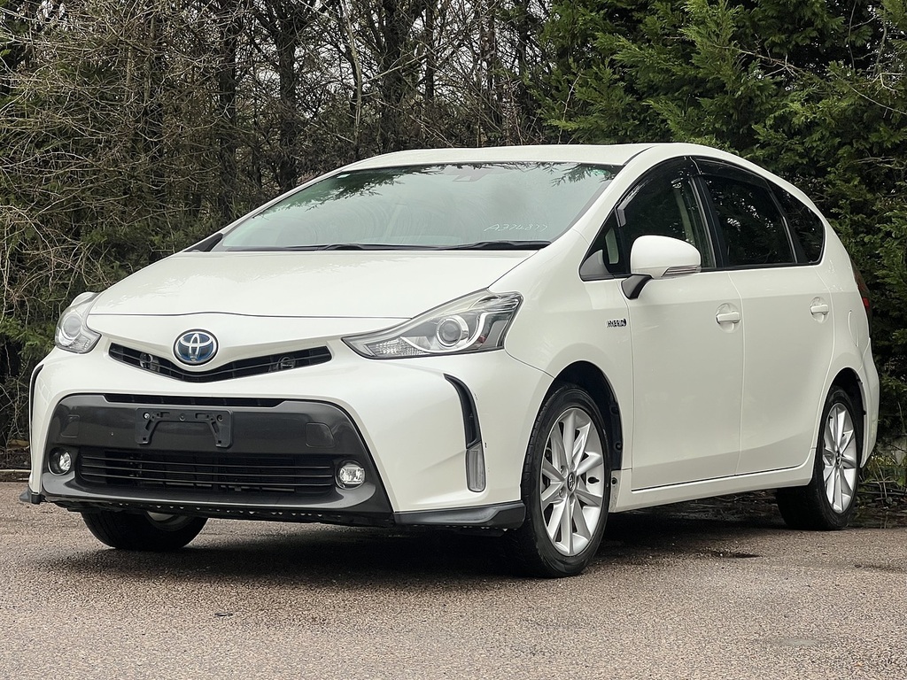 Toyota Prius+ Excel #3