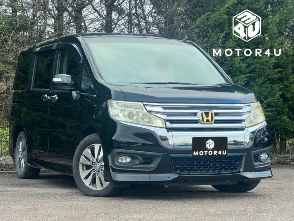 Honda StepWagon Z GK63KGJ