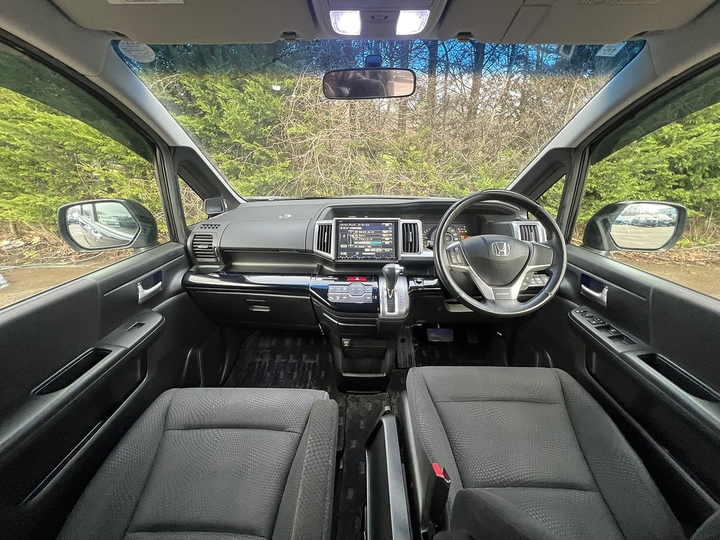 Honda StepWagon Z GK63KGJ #2
