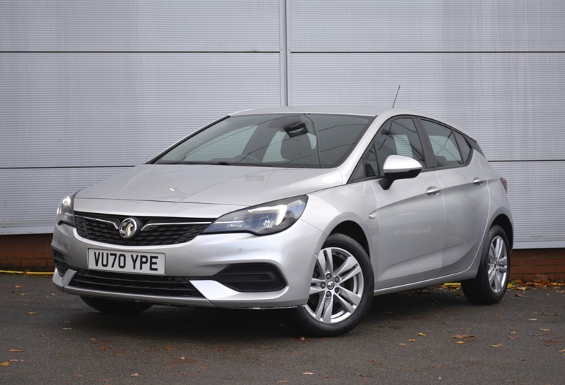 Vauxhall Astra 1.5 Turbo D Business Edition Nav Hatchback Die Silver #2