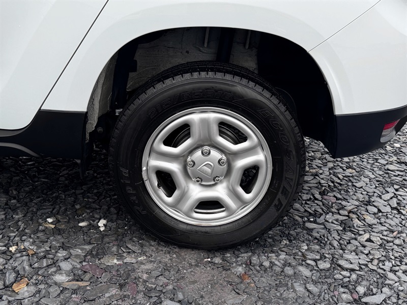Dacia Duster 1.0 Tce Essential Suv Euro 6 S GV71EGY White #6