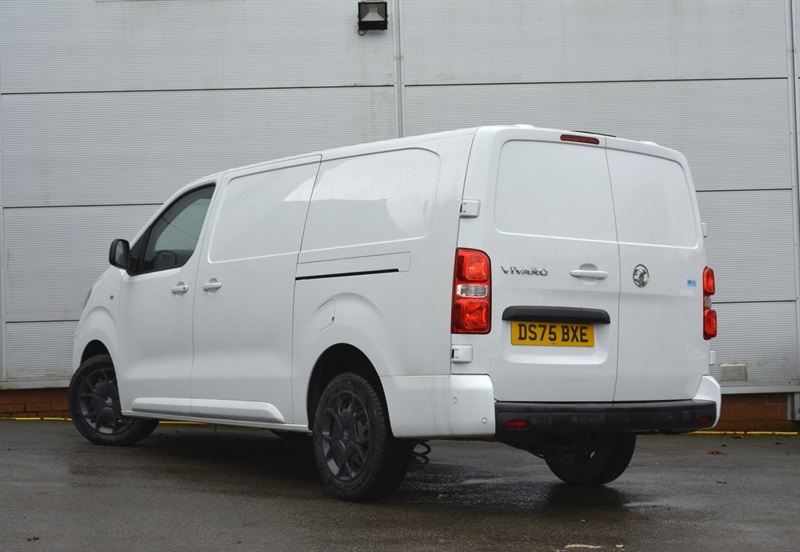 Vauxhall Vivaro 1.5 Turbo D Pro XL Panel Van 6Dr Lwb White #3
