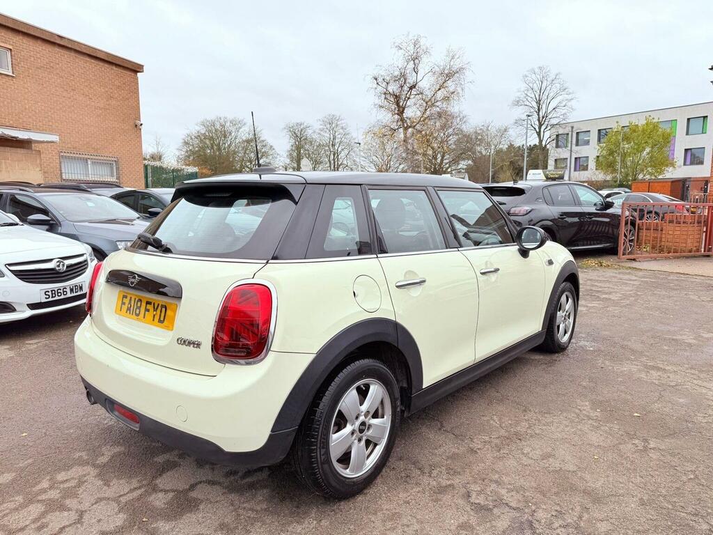 Mini Hatch 1.5 Cooper Euro 6 Ss FA18FYD White #4