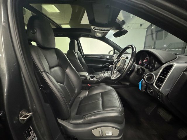 Porsche Cayenne 2015 3.0 Td V6 Suv Tiptronics 4Wd Euro Grey #3