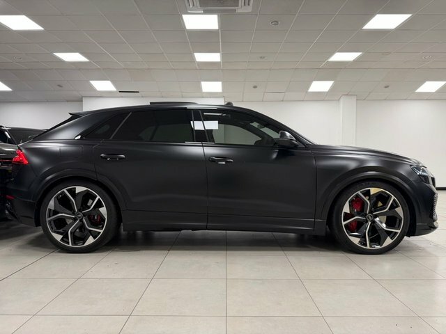 Audi RSQ8 2023 4.0 Tfsi V8 Vorsprung Suv Tiptroni Black #2