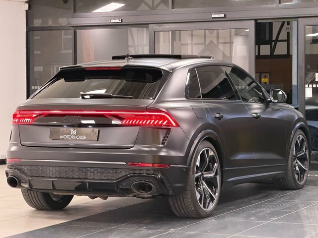 Audi RSQ8 2023 4.0 Tfsi V8 Vorsprung Suv Tiptroni Black #4