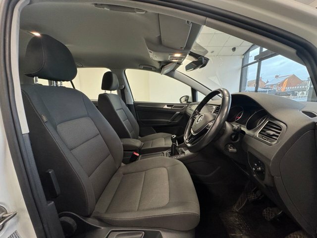 Volkswagen Golf SV 2018 1.6 Tdi Se Mpv Euro 6 Ss White #3