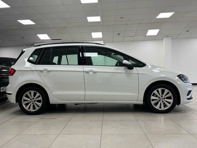 Volkswagen Golf SV 2018 1.6 Tdi Se Mpv Euro 6 Ss White #4