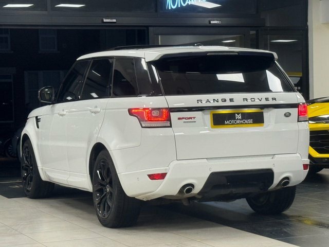 Land Rover Range Rover Sport 2014 3.0 Sd V6 Dynamic Suv Diese NL64RWO White #2