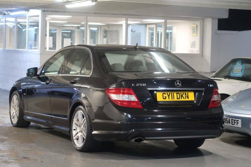 Mercedes-Benz C Class C250 Cdi Blueefficiency Sport - 2011 11 GY11DKN Black #3