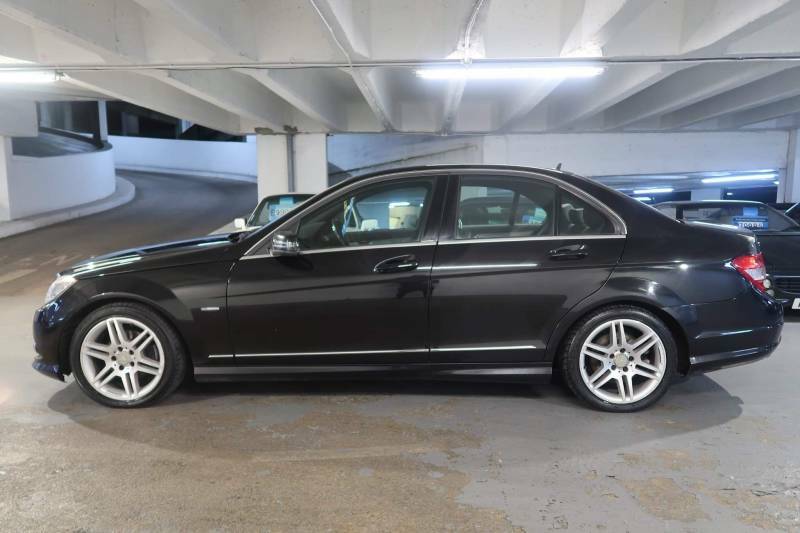 Mercedes-Benz C Class C250 Cdi Blueefficiency Sport - 2011 11 GY11DKN Black #2
