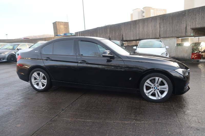 BMW 3 Series 330E Sport Step - 2016 66 CK66HZM Black #5