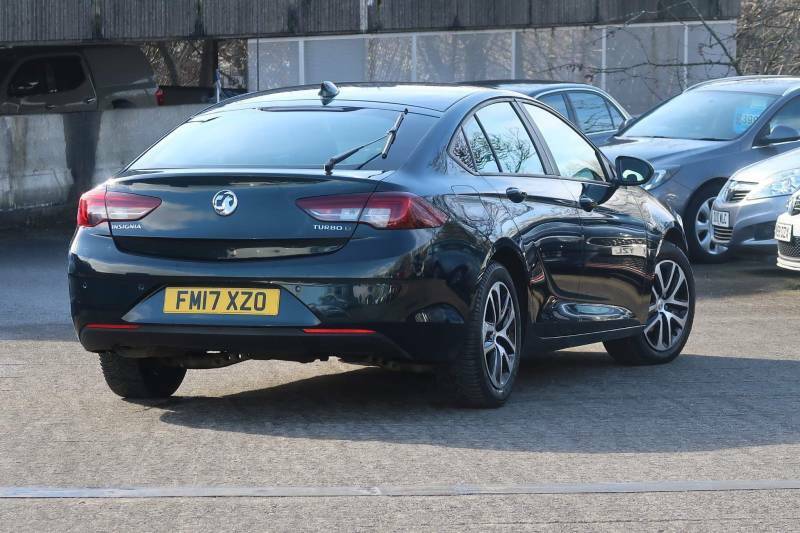 Vauxhall Insignia 1.6 Turbo D Ecotec 136 Design - 2017 17 FM17XZO Green #4