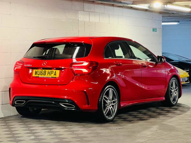 Mercedes-Benz A Class A200d Amg Line Premium - 2018 68 Red #4