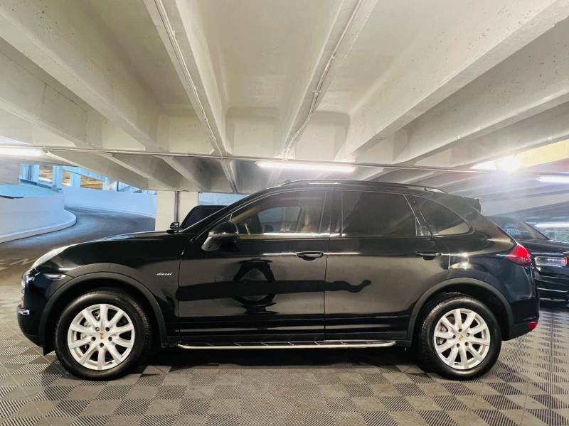 Porsche Cayenne Tiptronic S - 2014 64 Black #2