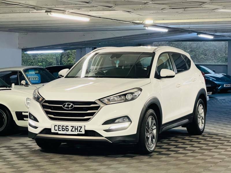 Hyundai Tucson 1.7 Crdi Blue Drive Se Nav 2Wd Dct - 2016 66 CE66ZHZ White #6