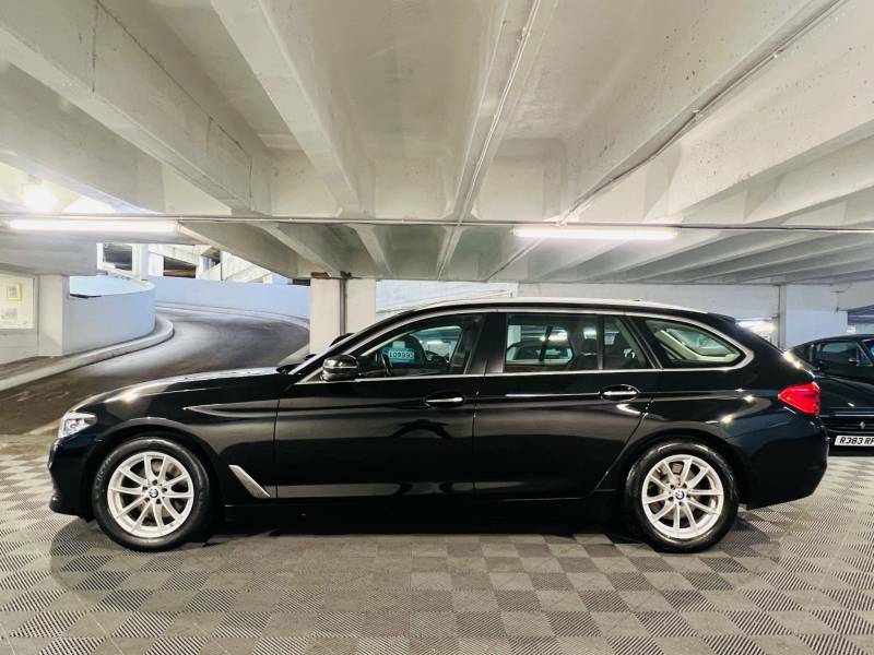 BMW 5 Series 520I Se - 2018 18 VN18UGK Black #2