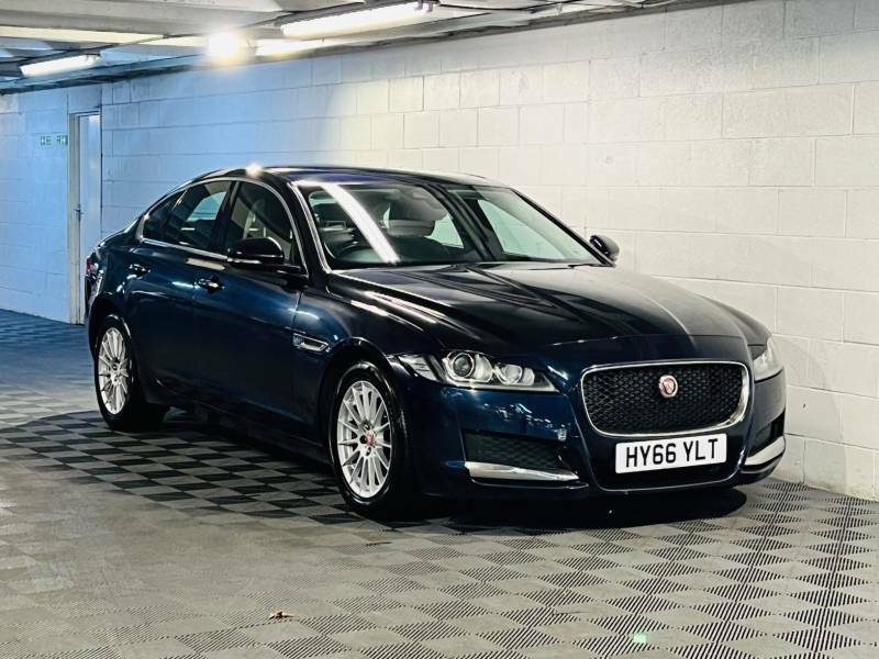 Jaguar XF 2.0D Prestige - 2016 66 Blue
