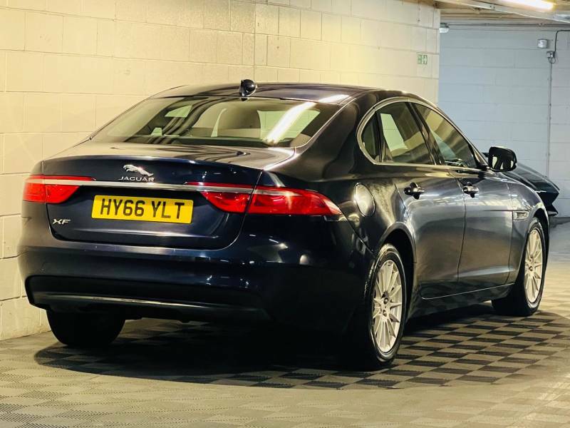 Jaguar XF 2.0D Prestige - 2016 66 HY66YLT Blue #4