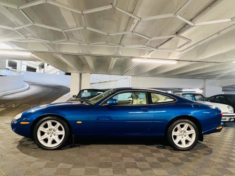 Jaguar XK8 4.0 - 1998 R Blue #2