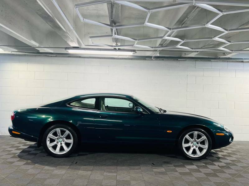 Jaguar XK8 4.0 - 2002 02 Green #5