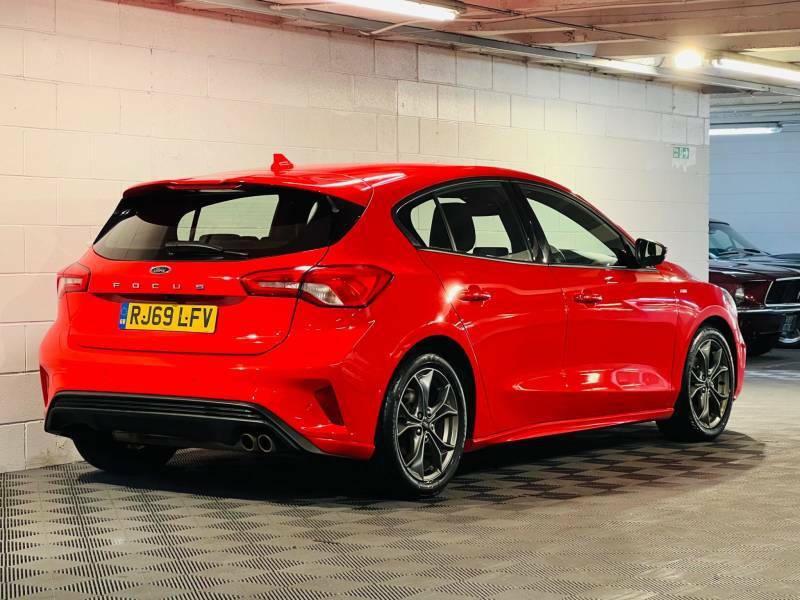 Ford Focus 1.5 Ecoboost 150 St-line - 2020 69 RJ69LFV Red #4