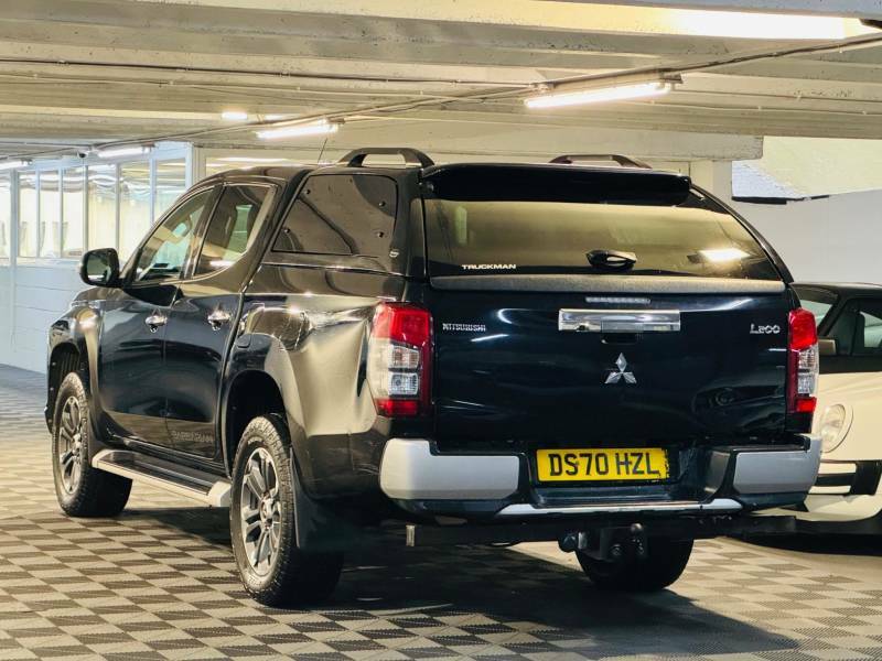 Mitsubishi L200 Double Cab Di-d 150 Barbarian 4Wd - 2020 70 DS70HZL Black #3