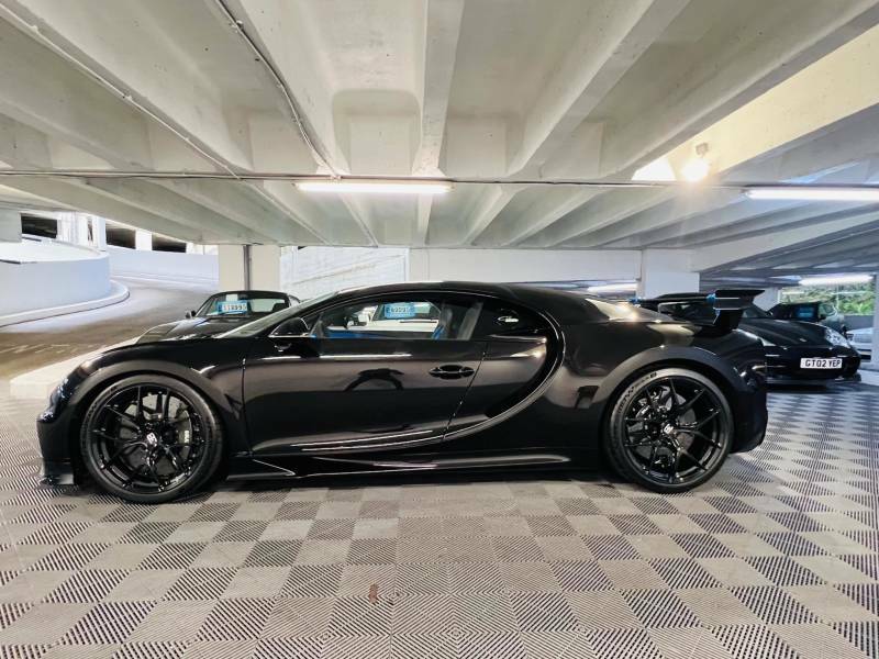 Bugatti Chiron - 2022 22 Black #2