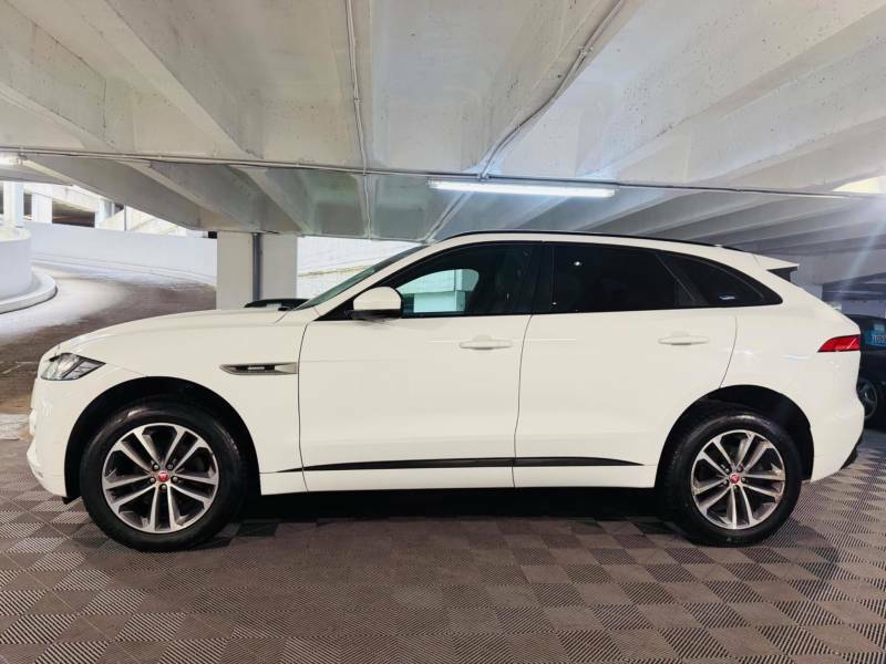 Jaguar F-Pace 2.0D R-sport Awd - 2016 16 YL16PYJ White #2