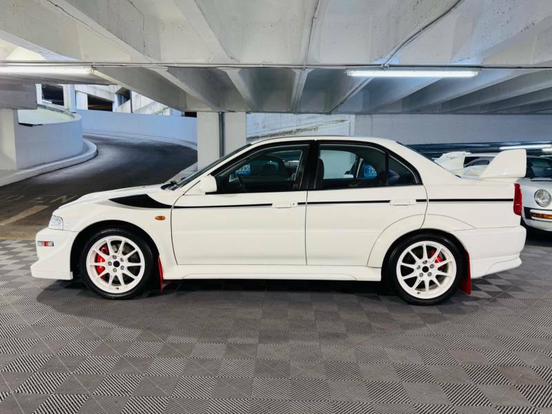 Mitsubishi Lancer Lancer Evo VI - 2006 56 W221EHR White #2